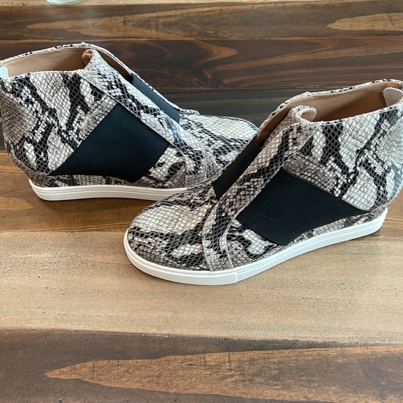Linea Paolo Felicia Wedge Snake Print Wedge Sneakers LINEA Paola